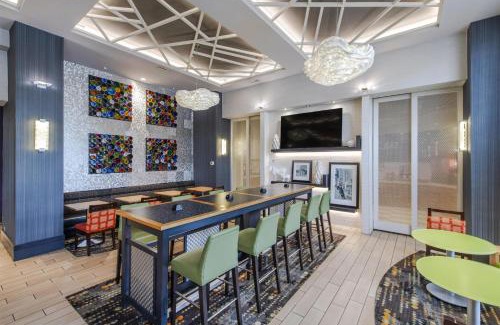 Umstead Hotel | Hampton Inn & Suites Raleigh-Durham Airport-Brier Creek