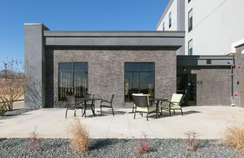 Stroud Hotel | Hampton Inn & Suites Stroud
