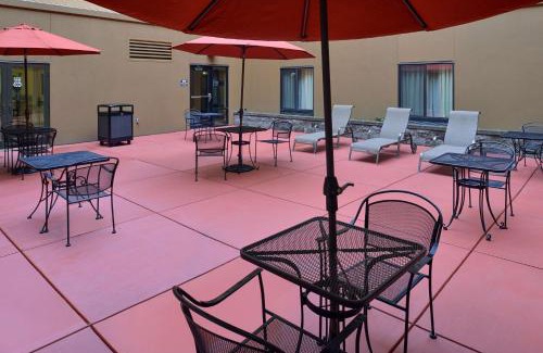 South End Hotel | Hampton Inn & Suites Tacoma
