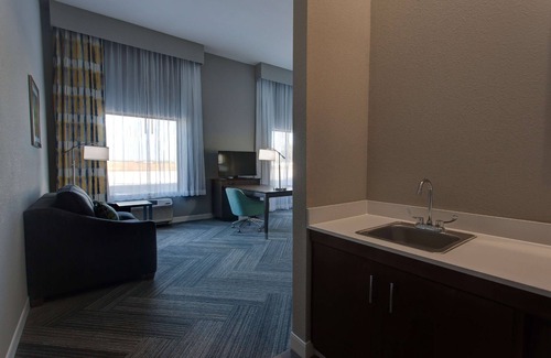 Wichita Hotel | Hampton Inn & Suites Wichita/Airport