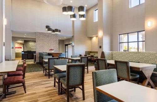 Woodward Hotel | Hampton Inn & Suites Woodward