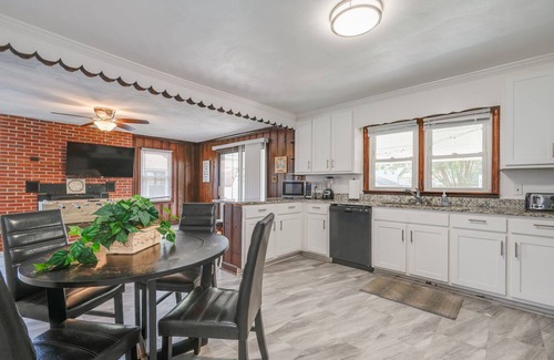 Newport News House | Hampton Launch Pad! Perfect for every trip!