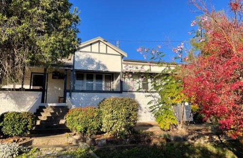 Kandos House | Hanami Place - Kandos - 4 bedroom house 1-8 people