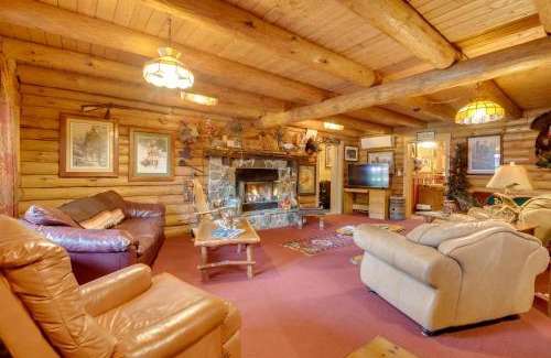 Candor House | Handcrafted Log Cabin in Candor Group Getaway!