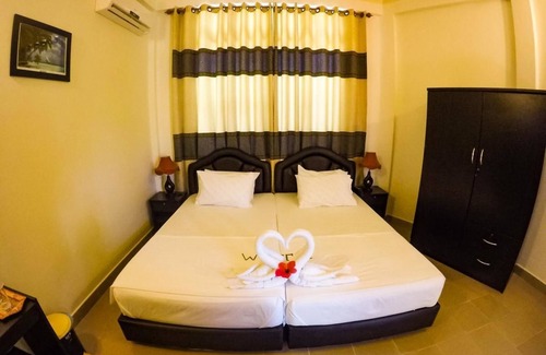 Dharavandhoo House | Hanifaru Transit Inn