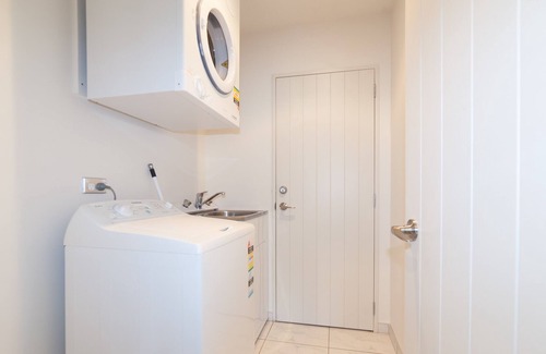 Hanmer Springs House | HANMER HOUSE, family friendly, with a garden in Hanmer Springs