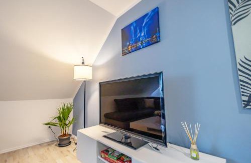 Wolfsburg Apartment | HANNIBAL - City Apartment "T-Roc", VW Nähe, Parkplatz, City Nähe, Küche, HighSpeed-WLAN