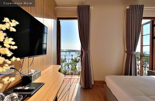 An Thoi Hotel | HANZ Lagoon Sunset Boutique Hotel