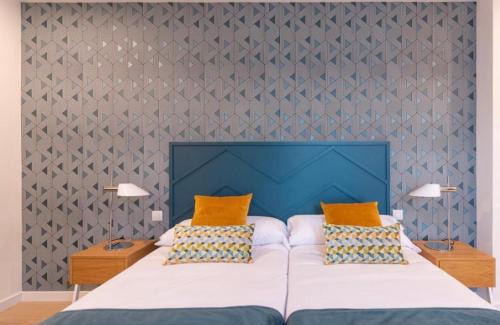 West Pomeranian Voivodeship Apartment | Hanza Tower Skyline Bath Suite 24 Pool & Jacussi & Sauna