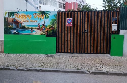 Costa de Caparica Hostel | Happy Day Beach House