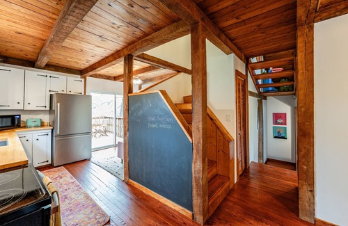 Arrington Other | Happy Farm with Views & Hot Tub!nn