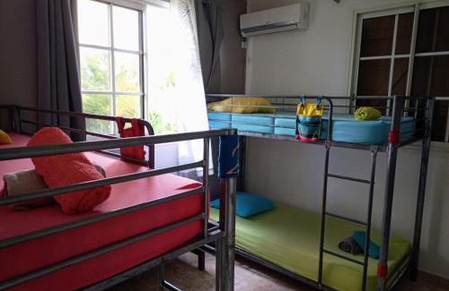 Sainte-Rose House | Happy hippies House