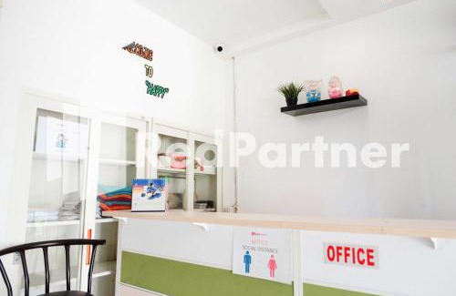 West Semarang House | Happy Inn Puspo Mitra RedDoorz
