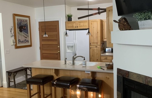 Pinebrook Condo | Happy Pinebrook Condo