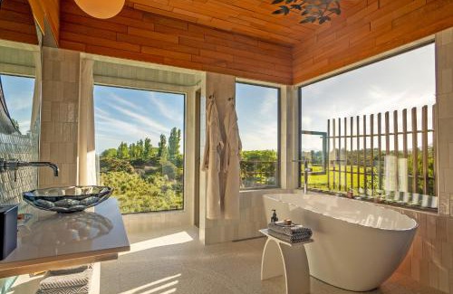 Hapuku Cabin | Hapuku Lodge & Tree Houses