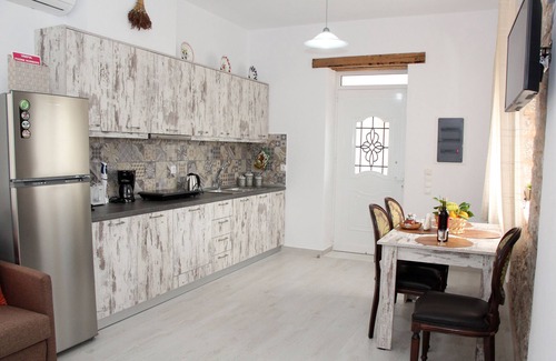 Haraki Apartment | Haraki Stone Apartments