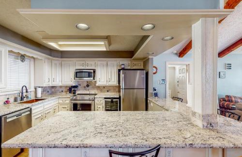 West Livingston House | Harbor Haven