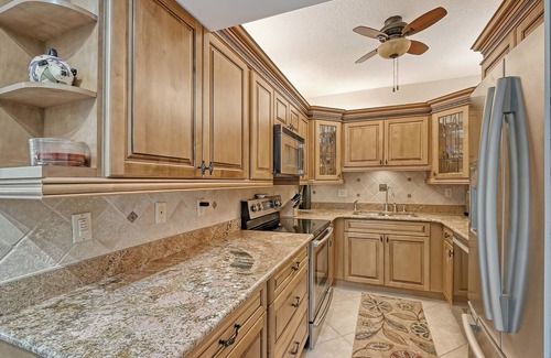 Siesta Key Condo | Harbor Towers Yacht & Racquet Club- Ground Floor 2 Bedroom/2 Bath private hot tub condo!