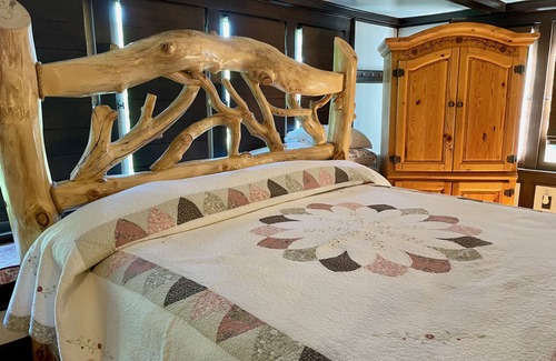 Cheshire Bed & Breakfast | Harbour House Inn