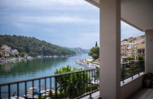 Zaton House | Harbour View House