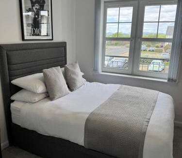 Irvine Apartment | Harbourside Apartment