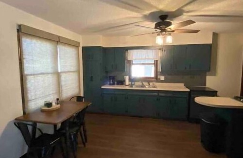 Republican City House | Harlan County Lake Retreat