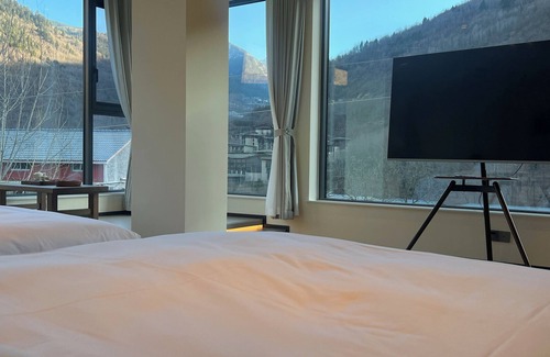 Jiuzhaigou Hotel | Harmony Zen Retreat in Jiuzhai Valley