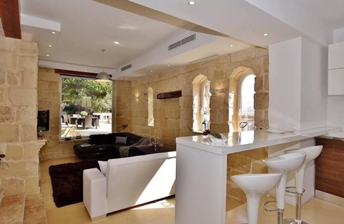 Naxxar Villa | Harmony Hills - Luxurios Villa