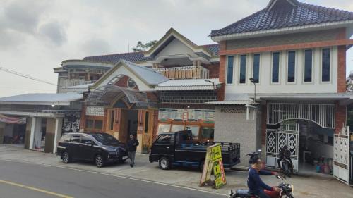Sukapura House | Harmony Resto & Homestay