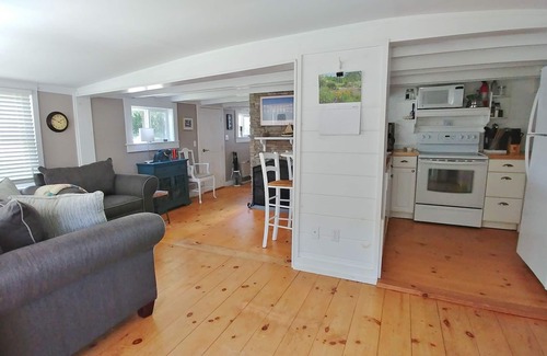 Mid-Coast and Islands Cottage | HARPSWELL MAINE - The Cottage @ AshPoint