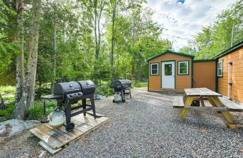 Harrington House | Harrington Cabin with Grills - Near Beaches and Hiking