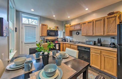 Harrisburg - Hershey House | Harrisburg Retreat w/Deck, Balcony & Grill!