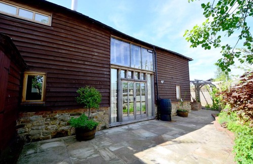 Cranbrook House | Hartley Dyke Barn - Two Bedroom House, Sleeps 4