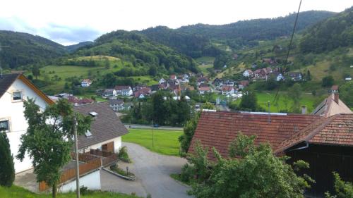 Ottenhofen im Schwarzwald Apartment | Haus Am Schroffen