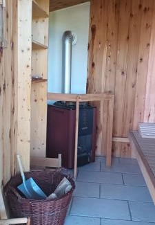 Sankt Leonhard bei Freistadt House | Haus am Teich mit privater Sauna