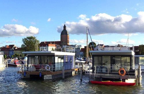 Ribnitz-Damgarten Boat Rental | Haus in Ribnitz Damgarten for 3 Personen