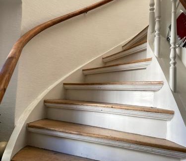 Solingen Apartment | Haus mit Türmchen