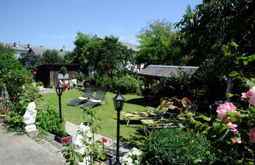 Obernberg am Inn Bed & Breakfast | Haus Stuttgart
