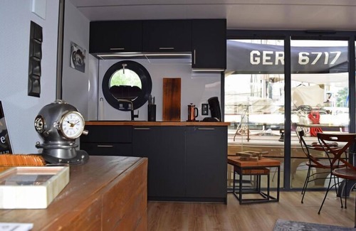 Flensburg Boat Rental | Hausboot Lina, Flensburg