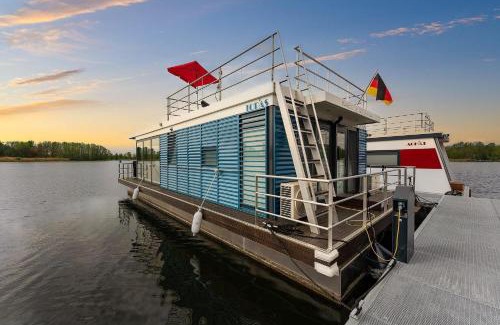 Oberhavel Boat Rental | Hausboot Topas