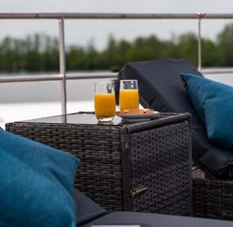 Oberhavel Boat Rental | Hausboot Topas