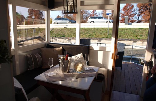Brandenburg an der Havel Boat Rental | Havel Cruiser - Hausboot-Flöße mit Stil