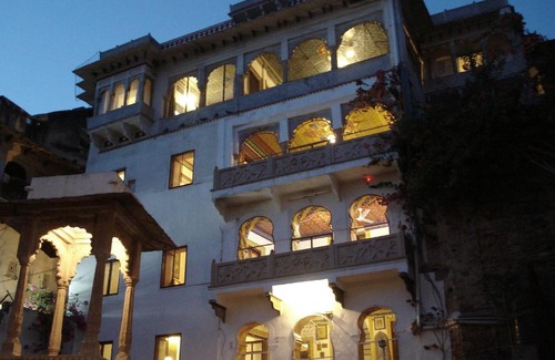 Bundi Hotel | Haveli Braj Bhushanjee Heritage Hotel