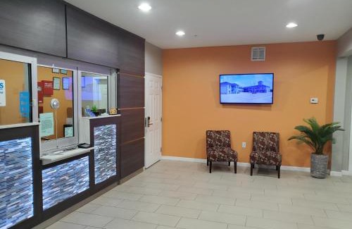 Willowbrook Hotel | Haven Inn & Suites willowbrook