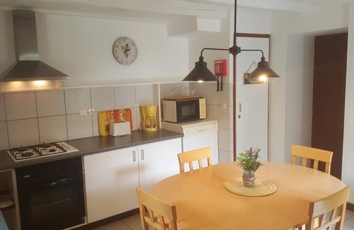 Chef-Boutonne House | Haven of tranquillity for friends and family within one hour au FUTUROSCOPE