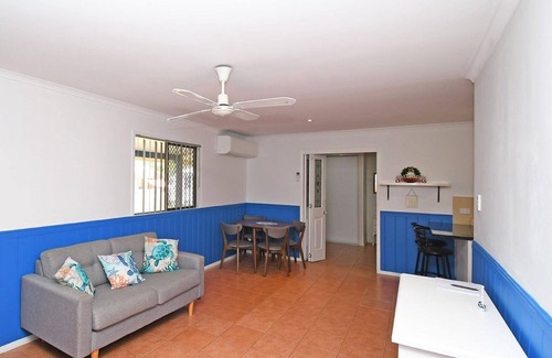 Point Vernon House | Haven On The Point only streets away from the beach