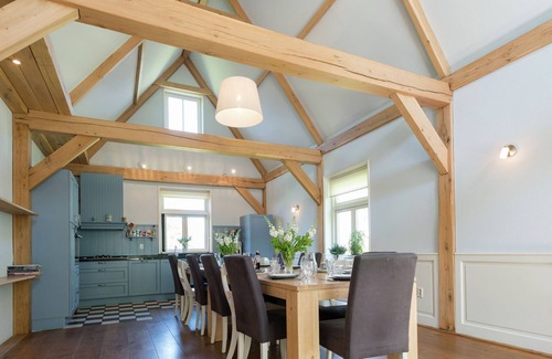 Neck House | Haven with Garden & Comfort
