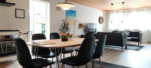 Oster Hurup House | Havhuset I Øster Hurup - i byen, ved stranden
