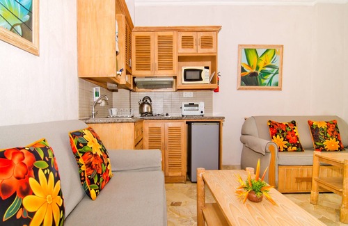 Bulakan Hotel | Hawaii Resort Family Suites