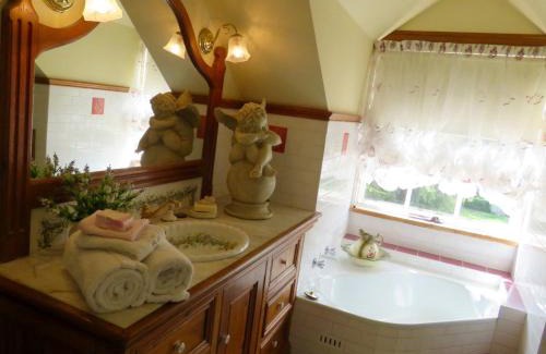 Mount Rankin Bed & Breakfast | Hawk's Nest Bed & Breakfast